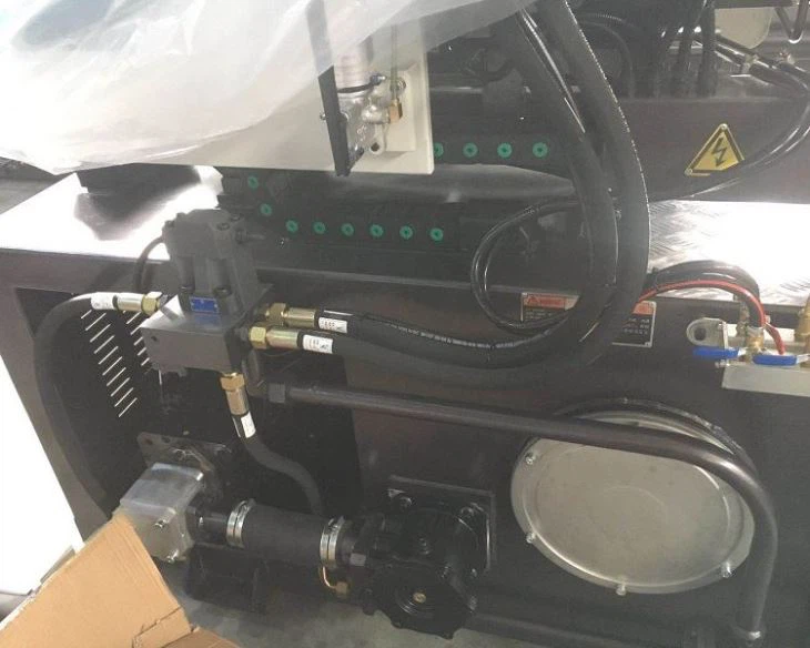 Injection Machinery For Pet Preforms4(001)